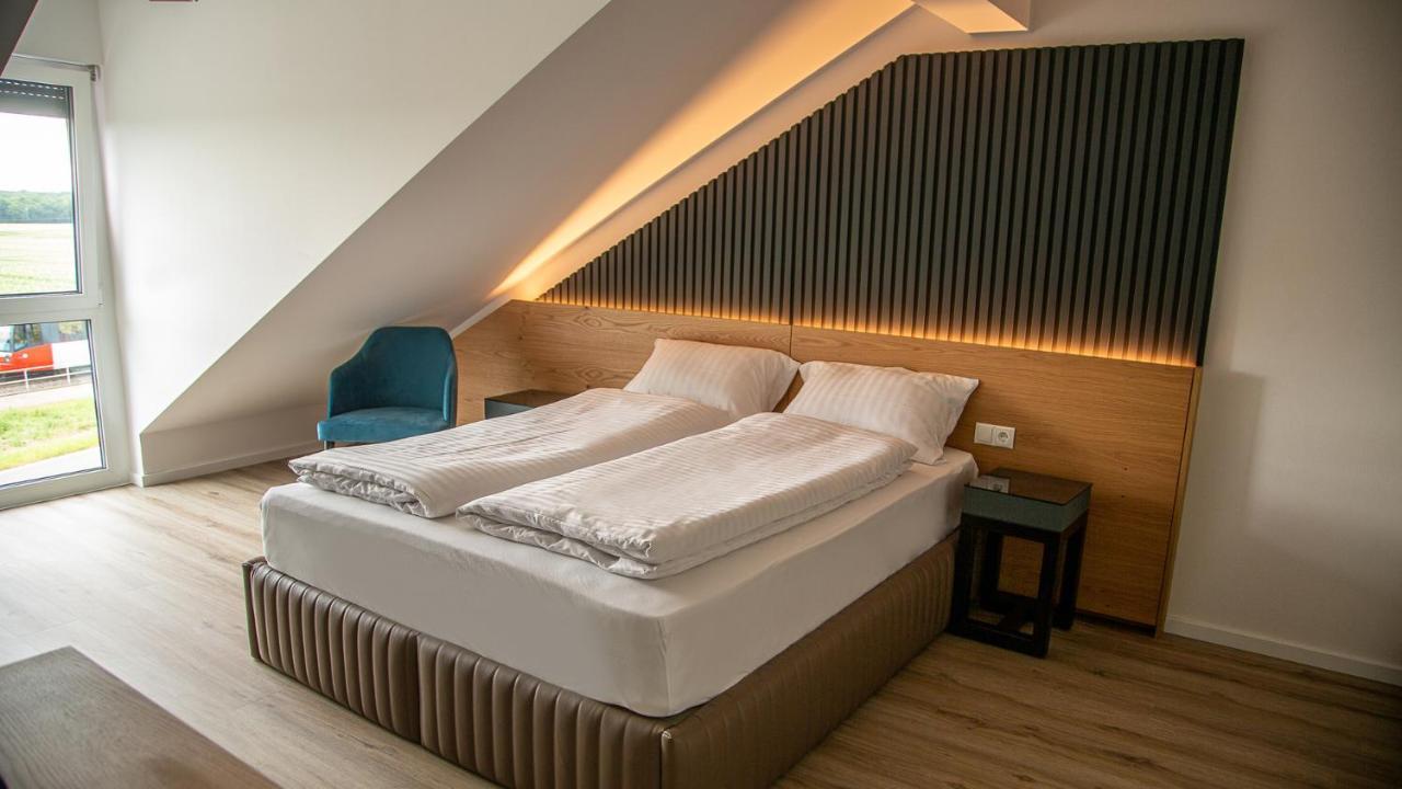 Rheinapart Hotel Und Boardinghouse Bornheim  Εξωτερικό φωτογραφία